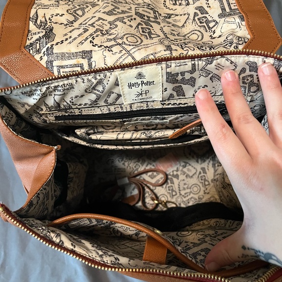 Harry Potter style diaper bag- new with tags, never used - Picture 6 of 7